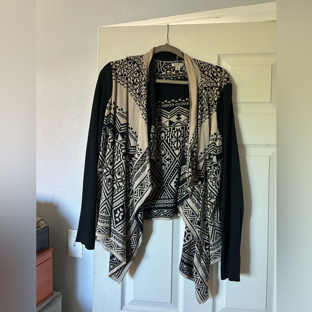 Size XL, Lucky Brand cardigan style sweater, tribal print